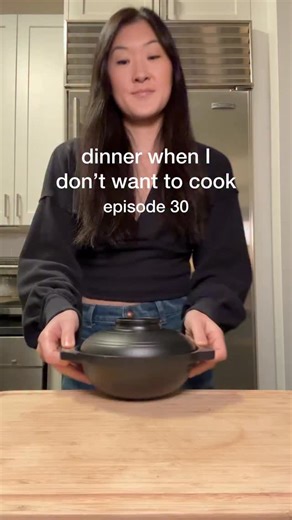 Jasmin on Instagram: "Episode 30 of my low effort series!! Super easy dinner ideas especially for the days you don’t want to think! Make sure to follow for more episodes 🤗 Comment “recipe” for the full recipe in your DMs! Make sure you’re following or you may not get the DM. Back from the holidays and I’ve been feeling so lazy! I also needed something light, yet warm now that I’m back to the east coast 🥶 easy noodle soup for a simple dinner! Customizable to include whatever you prefer! How are