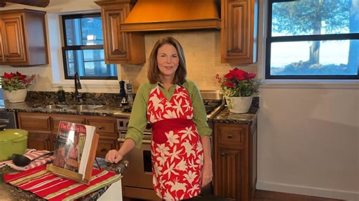 23K views · 258 reactions | Watch me make my favorite holiday recipe! It's tradition in my house! So easy and the perfect dinner! #partyfood #Holidays #dinnertime #christmasparty #Christmas | The Cooking Mom | Facebook