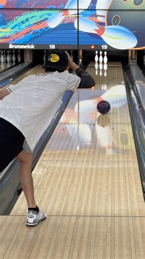 anybody went bowling yet during spring break? 🤩 #bowling #bowlinglife #hawaiibowling @stormproducts