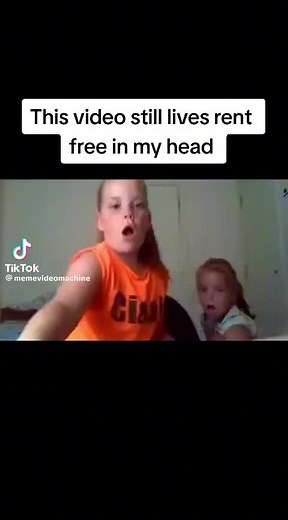 How can somebody not flush the toilet after taking a SHIT! 🤣🤣🤣 #funny #shit #funnymemes #memes #comedy #fyp #foryoupage #viral