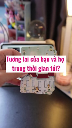 Exploring Illustrated Tarot Cards and Symbolism