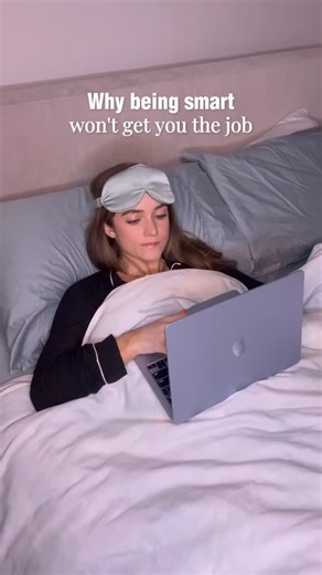 Skillflo | Interview & Case Coach on Instagram: "I used to think being smart would carry me through interviews. Good GPA. UCLA degree. Strong resume. I’d tell myself, “I’ll figure it out when I’m in the room.” But then interview season hit… and suddenly I was lying in bed replaying questions I froze on, overthinking frameworks, and stressing instead of actually practicing. What no one tells you is that interviews don’t test how smart you are. They test how clearly you can think under pressure — 