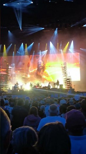 Kings of Leon - Pyro (live) in France 2024