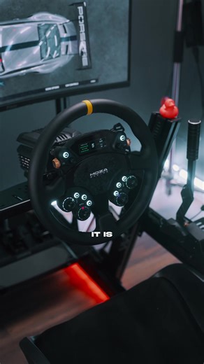 MOZA Racing CS Pro Wheel Review: Feel Over Flash