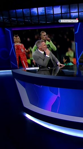 Kate Abdo gives her #ucl semifinals predictions from where @jamiecarragher usually sits. 😅 #championsleague #kateabdo #jamiecarragher