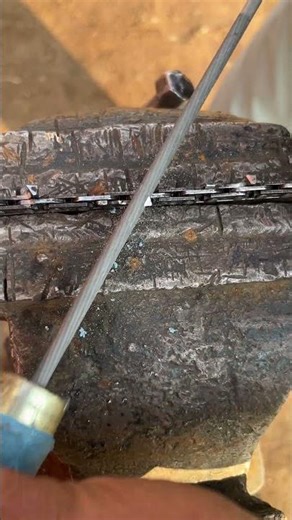 Sharpening Chainsaw Chain #sharpening #chain #chainsaws #shorts #youtubeshorts