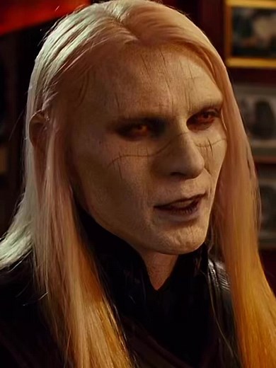 SO APPARENTLY THE REASON THE NUADA SPINOFF MOVIE WAS CANCELLED WAS BECAUSE DARK HORSE COMICS SOLD THE RIGHTS TO HELLBOY THE MIDDLE OF ITS CREATION PROCESS AND IM SO UPSET!! I spoke to one of the cowriters of the Silverlance script and he told me the only reason it fell through was because Dark Horse’s comics screwed them over and I’m CRYING now @The Mummy🦇 #princenuada #princenuadaedit #hellboy #nuada #nuadaedit