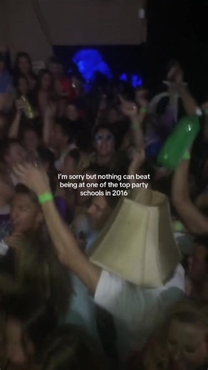 Mind you this was probably a random Wednesday night at sdsu #2016 #sdsu #sandiegostate #2016vibes #2016throwback