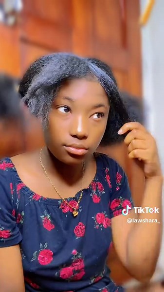 Simple Natural Hairstyle Tutorial for School