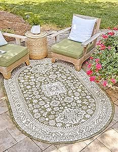 Unique Loom Outdoor Aztec Collection Area Rug - Chalca (3' 3" x 5' 3" Oval, Green/ Ivory)
