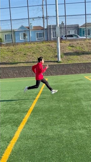 Work out Sunday freshman sprinter works on drill to sharpen his form.￼