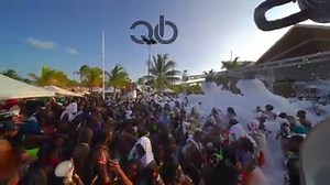 Saturday afternoon at the largest urban event held outside the United States. All you can eat and drink, over 6500 people from all over the world. Come make a memory. www.cancunjumpoff.com | Cancun Jumpoff