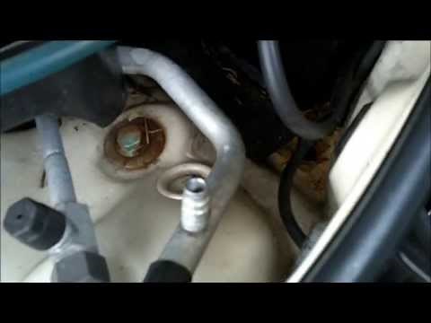 CHECKING CAR A/C REFRIGERANT LEVEL - AUDI A4