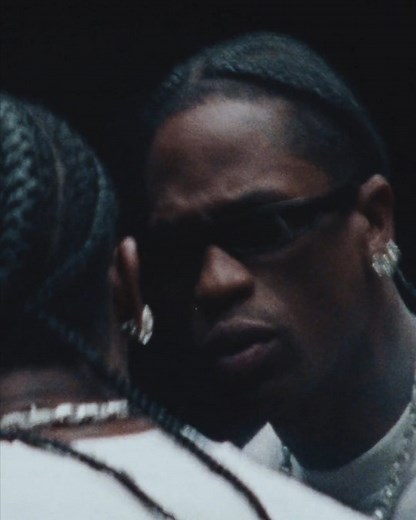 Vevo on Instagram: "@TravisScott pays homage to his Houston hometown on 'JACKBOYS 2' and today the rap superstar surprises fans with a "DUMBO" video. ⠀⠀⠀"