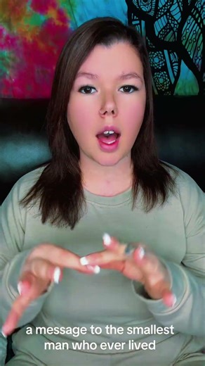 The red on my neck is from signing “I” so much hahahah