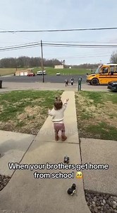 When your brothers get home from school ❤️🥰 Babys joyful usa 👶 #babysjoyfulusa