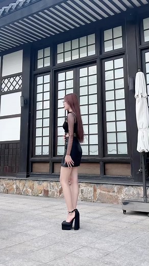 Nặng quá nhấc không nổi chân. #trending #xuhuongtiktok #lyynzyy #tiktokdance #xuhuong #jyp