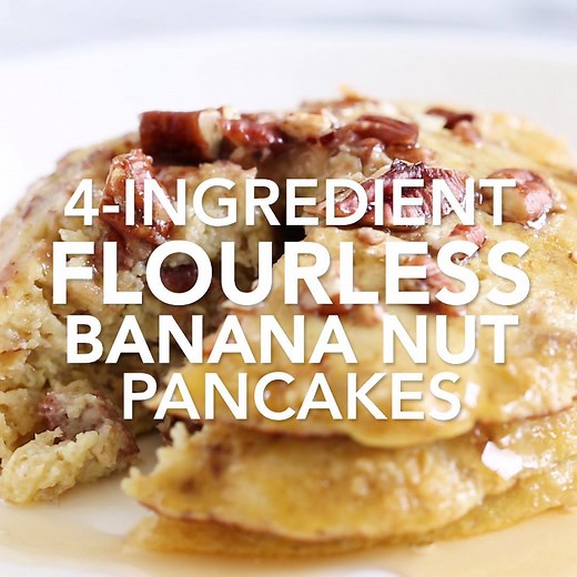 4-Ingredient Flourless Banana Nut Pancakes – EASY, good-for-you pancakes, loaded with heart-healthy nuts, banana, oats, plus a whole egg – a powerhouse of nutrition. Only FOUR ingredients, perfect to make anytime you need to whip up a quick breakfast, and a perfect way to use up those ripe bananas! 4 Smart Points • 318 Calories (per batch) http://www.skinnytaste.com/4-ingredient-flourless-banana-nut-pancakes/ | Skinnytaste