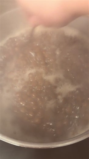 We’ve been proudly serving our community for over five years, and one thing has never changed — our dedication to making the perfect boba pearls. Every batch of pearls takes about an hour from boiling to resting and rinsing. That’s why, when you order boba, you might sometimes need to wait 10 to 20 minutes — we never rush it. Whether it’s one pearl or a thousand, we treat them all with the same care. Once pearls sit for over three hours, their texture changes — they lose that perfect balance. So