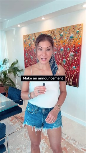 If you’re determined to make a behavior change (e.g. eat more greens, start exercising, get more sleep etc.), but haven’t had any luck when you’ve tried to change in the past, here are three tips, backed by science that can help: 1. Make an announcement - Research shows announcing the behavior (to family, friends, or even on social media), can strengthen the behavior and/or move the person from the preparatory stage of change, to the action stage of doing the intended behavior. 2. Find a prompt 