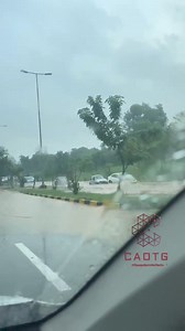#Islamabad: Video of Flooding in areas around F-10 and surroundings. Drive carefully. 📌 Also as received via Resident "Due to water clogging and puddle of water 2 small kids died while crossing/swimming the water clog with electric shock at street 18 F-11/2 today. They had previously identified this problem that a lot of water gets clogged in street 18 end and with main supply being there it can result in accident" #ChampAlertsOnTheGo #CAOTG | Champ-Alerts
