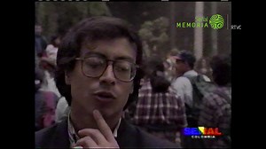 Con varios documentos audiovisuales, el Archivo Señal Memoria muestra el perfil y la trayectoria política del presidente electo Gustavo Petro. 🧐 🎞En este fragmento del programa “Espacio abierto”, Petro hace un reflexión sobre la defensa del pueblo indígena U’wa. ⤵️ https://bit.ly/gustavoPetro | Señal Memoria
