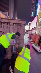 @TheVikasKhanna Bhai, I salute your spirit and contribution for Indian art and culture. it's a proud moment for Odisha, India. This #Independenceday,the world is going to witness replica of the world heritage monument "Konark wheel", at #TimesSquare,#NewYork,#USA , made up of sand stone by artists from ODISHA. #KonarkWheelatNewYork | Sudarsan Pattnaik