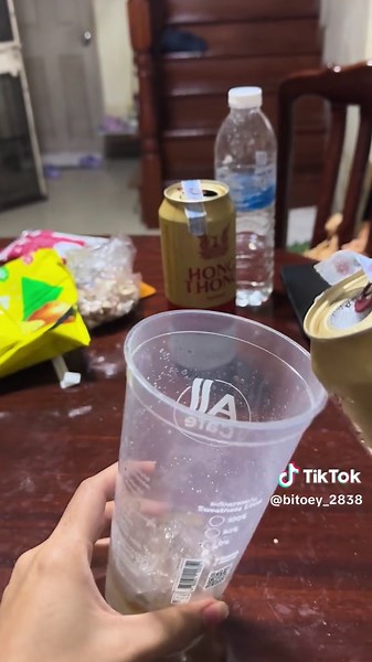 รีวิวเหล้าหงส์ทองกระป๋อง: รสชาติและราคา