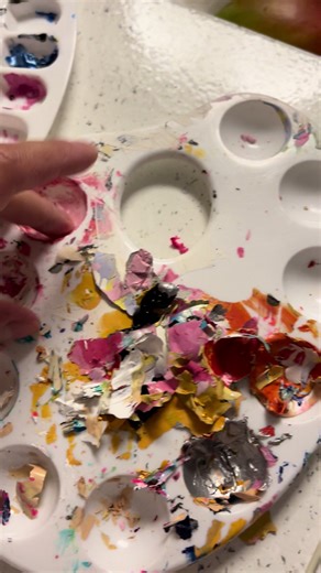 Paint pallete problems #asmr #pealingpaint #paint #painterproblems #paintmess #fyp #trending #art