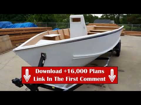 Building a Dream Center Console Boat From PDF Plans In My Garage
