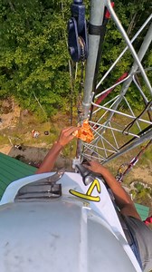 313K views · 4.7K reactions | Pizza Delivery… 50 Feet Up  Trammed up a slice of pizza for the towerman. #VCTowers #hamradio247 #bluecollar #towerwork #hardwork #tradesman | VCTowers | Facebook