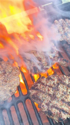 Homemade Sesame Buns for Flame Grilled Burgers