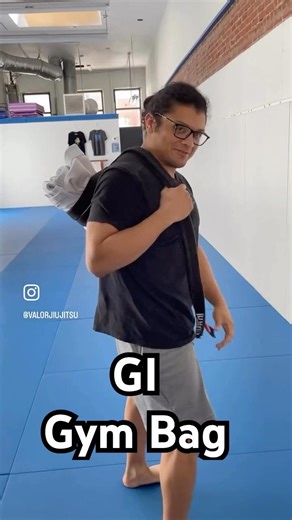 Here’s a quick easy way to carry your gi