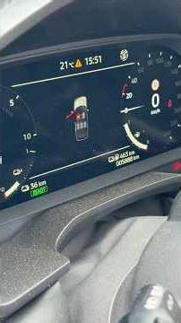High-tech or simplicity? What do you prefer behind the wheel?