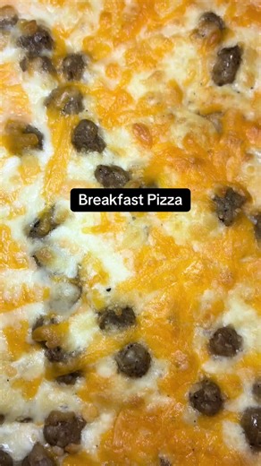 Happy Sunday Morning ☀️ Breakfast Pizza for breakfast 😋 crescent roll crust, country gravy, sausage and cheese. Quick and easy breakfast idea #breakfastpizza #Breakfast #easyrecipe #yummy #foryoupage