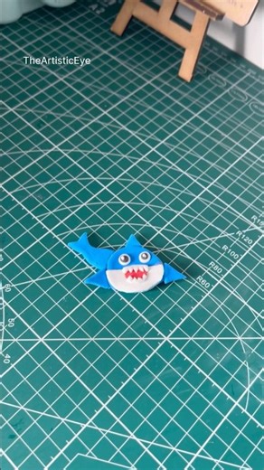 How to make 2D Shark out of fondant🦈 #diy #shark #fondant #easy #tricks #artistic #craft #clay