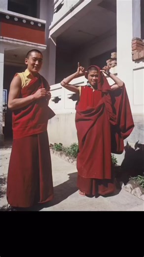#monks #buddhist #aestheticvideo #buddhistmonk
