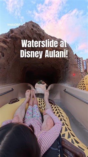 Riding the waterslide at Disney Aulani! #waterslide #disneyaulani #hawaii #oahu