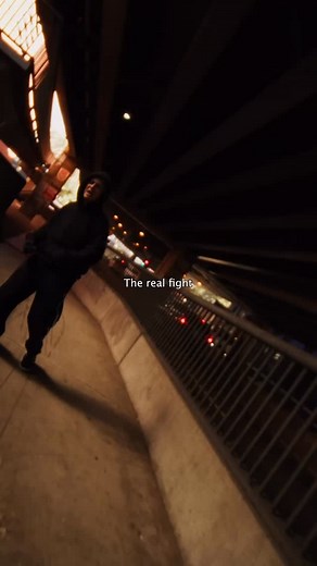 The fighting spirit never dies 🖤 big props to @iammaisol on your fight last week, you are an inspiration 🔥🥊 @abcmusic @_bpmgmt_ @shhstudios_ @sonymusicpubaus @studios301 | DOBBY