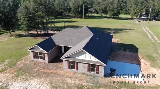 Take a video tour of our Buchanan Floor Plan🏠 ✔1,646 Square Feet ✔3 Bedrooms 🛏 ✔2 Bathrooms 🛁 HBLB #24423 | Benchmark Homes