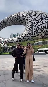 Paro paro G with Alex G and her fam! 🦋🤣😂😅 Abangan pa ang more kulit moments with ka-Tropang Alex sa #LunchOutLoudOnTV5 📆 Monday to Saturday, 12NN #TV5TodoMaxPanalo #IBAsa5 📹: TikTok | Alex Gonzaga | TV5