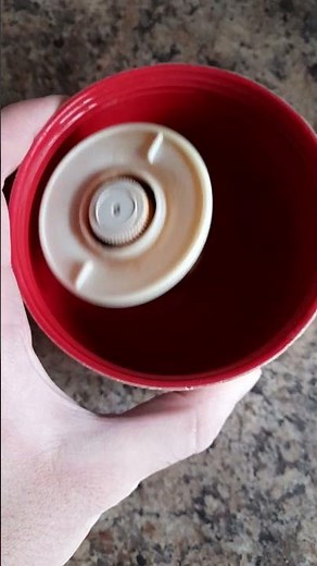 How Physics Work: Force + Motion = Spinning (fun experiment)