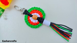 Easy Macrame Keychain✨| DIY Macrame Tutorial 💕 #macrametutorial #macramekeychain #paracordkeychain #keychain #macramebeginner #makramee #makrama #diy #llaveros #chaveiro #crafts #diytutorial #explore #explorepage #exploremore | Eashan Crafts