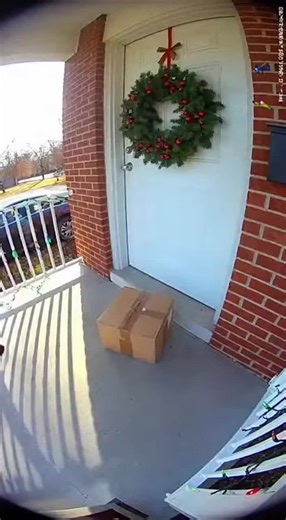 Porch exploding package box with glitter🏳️‍🌈✨🦄#porchpiratecaught #glitter #package #prank #fyp