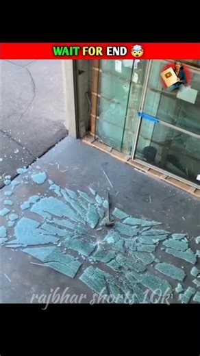 how does tempered glass break😍 #shorts