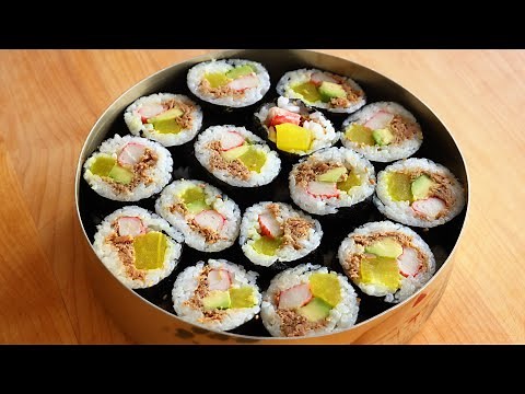 Tuna gimbap (chamchi-gimbap: 참치김밥)