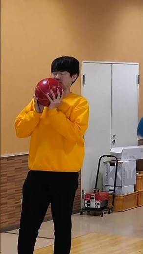 The Strongest Bowling Pin In The World😂😂😂#shorts#funnyvideo