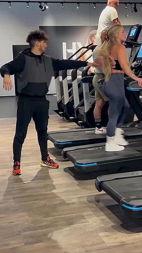 Hilarious Gym Fail: Treadmill Mishap Caught on Camera