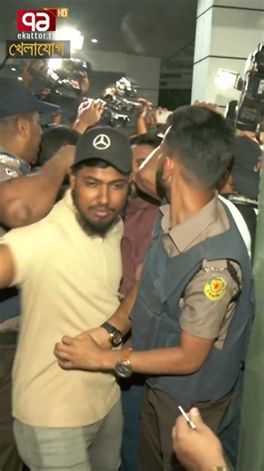 শুভাকাঙ্খিদের স্লোগান পেরিয়ে বিসিবিতে এলেন রফিকুল ইসলাম বাবু | Khelajog