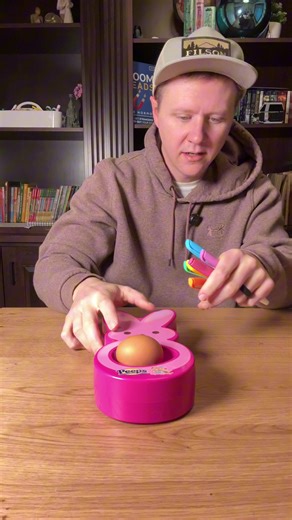 Peeps egg decorating #easter #eggdecorating #peeps #eggdecorationkit | egg